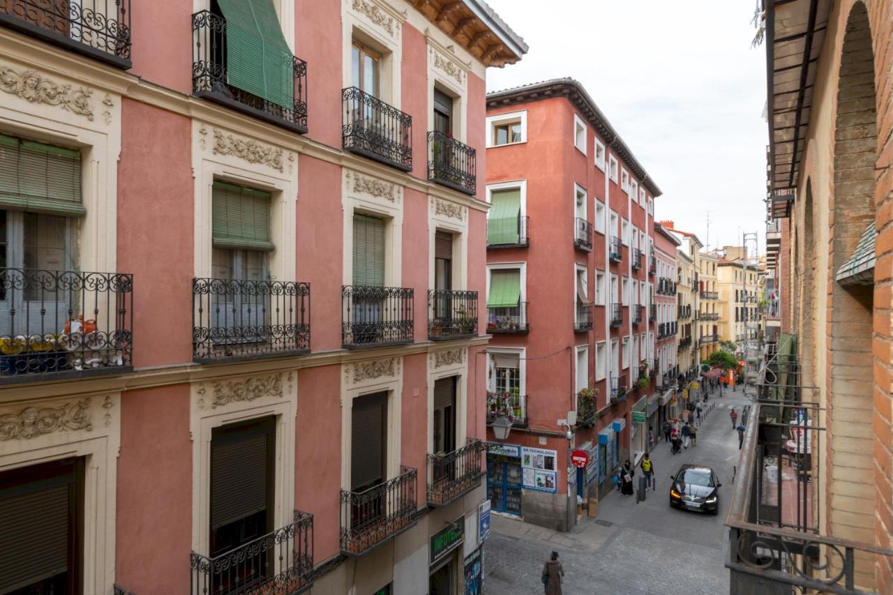 3 Bedrooms 1 Bathroom Furnished - Lavapies- Mintystay Madrid Eksteriør billede