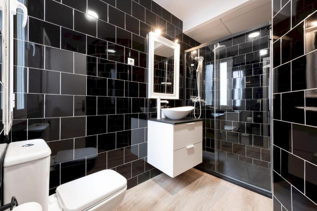 3 Bedrooms 1 Bathroom Furnished - Lavapies- Mintystay Madrid Eksteriør billede