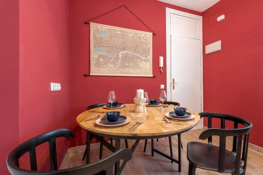 3 Bedrooms 1 Bathroom Furnished - Lavapies- Mintystay Madrid Eksteriør billede